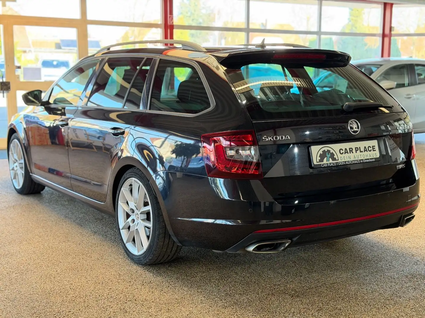 Skoda Octavia Combi RS Automatik Noir - 2