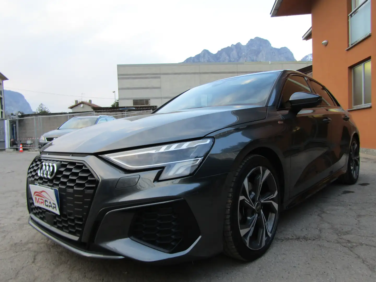 Audi A3 Sportback SPB 35 2.0 TDi S-LINE SLINE S LINE Grau - 1