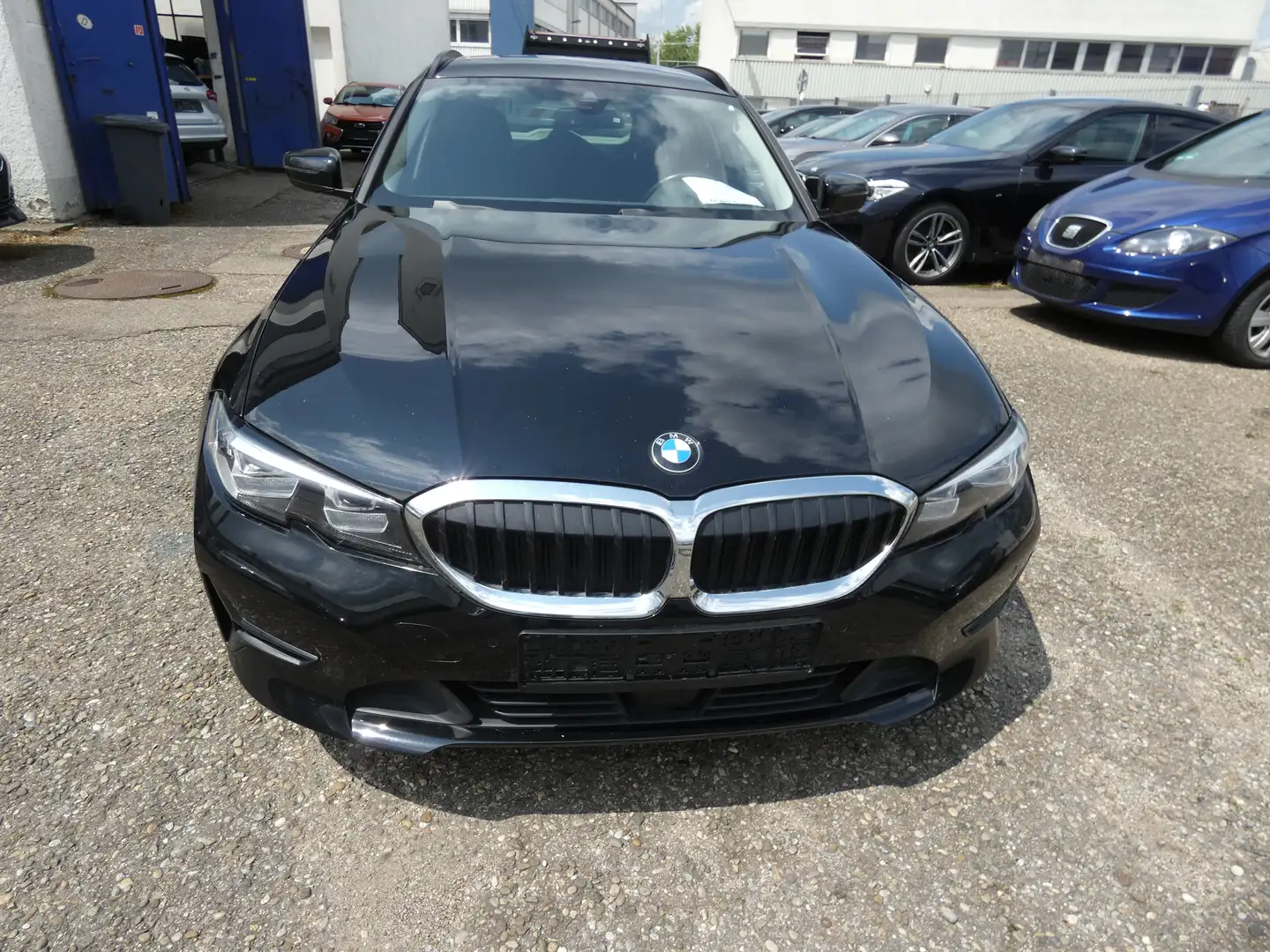 BMW 318 318d Touring Advantage"LED"Navi"Kamera Schwarz - 2