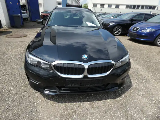 BMW 3 Series view 2