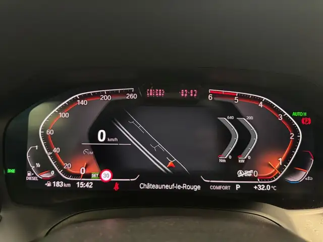 BMW 3 Series view 12