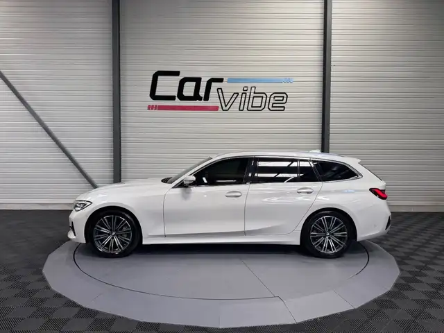 BMW 3 Series view 6