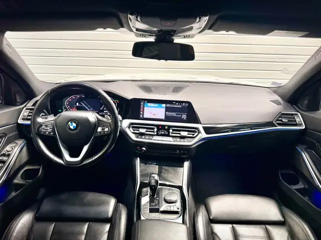 BMW 3 Series view 2