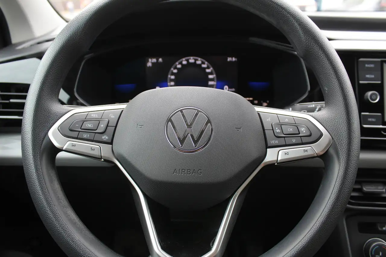 Volkswagen Taos снимка Volkswagen Taos