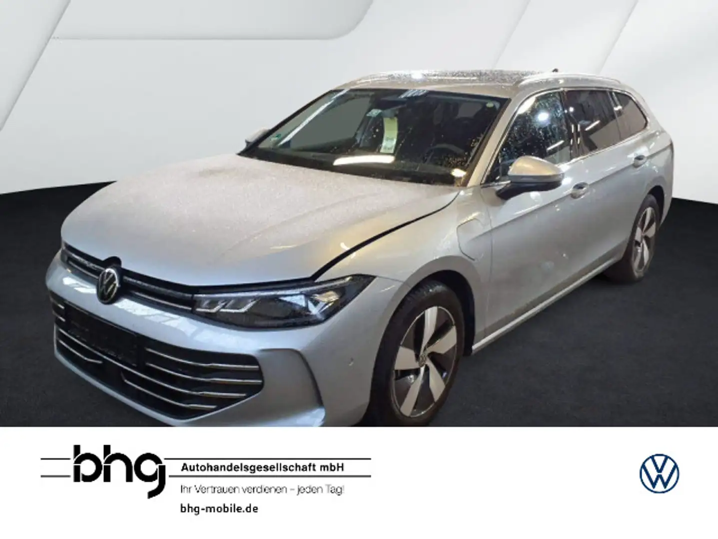 Volkswagen Passat Business 1,5 l eHybrid OPF Silber - 1