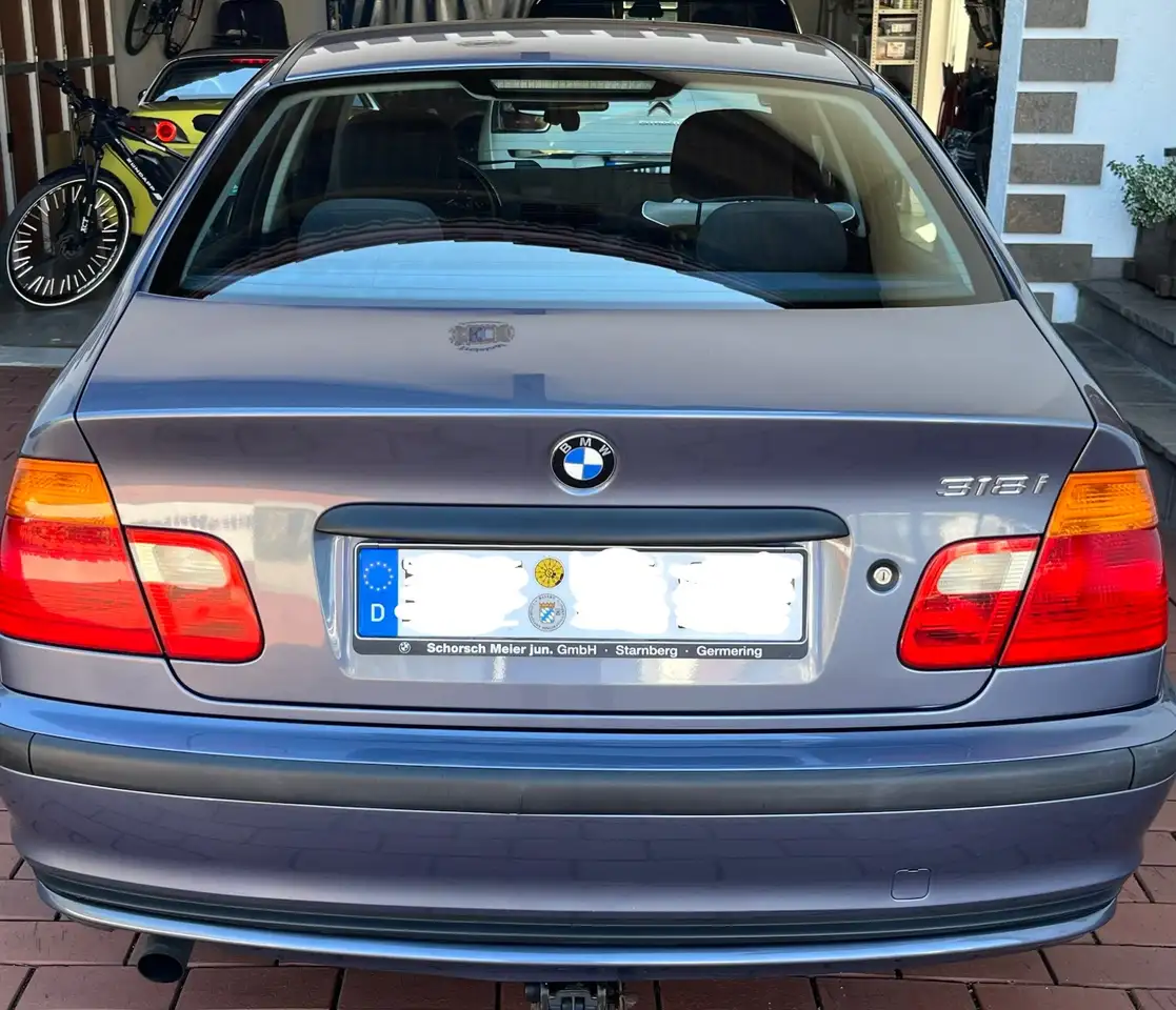 BMW 318i, foto 2