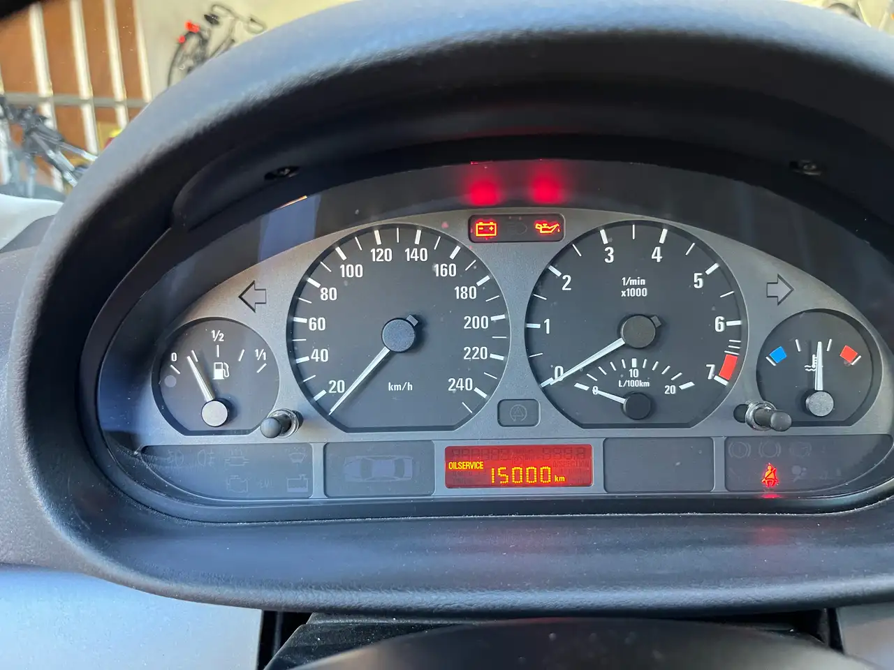 BMW 318i, foto 9