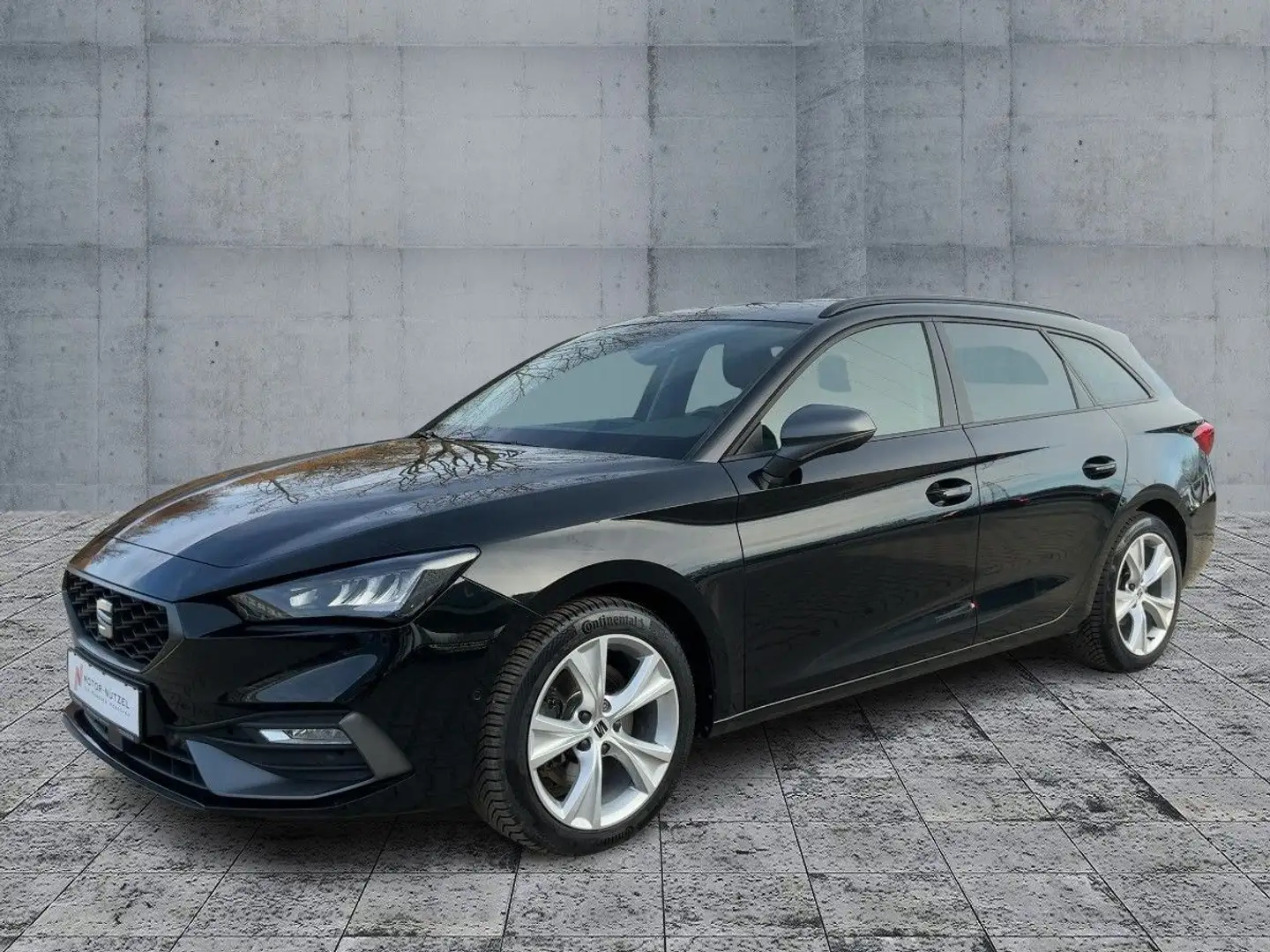 SEAT Leon ST 2.0 TDI DSG FR-LINE LED+NAVI+ACC+SHZ+DAB Schwarz - 2