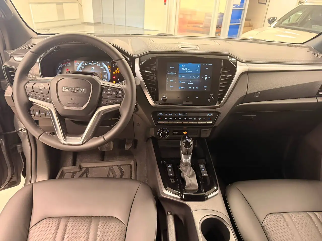 Isuzu D-Max 2026 — фото 12
