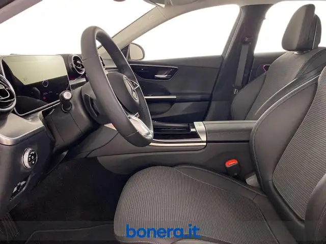 Mercedes-Benz C-Class view 11