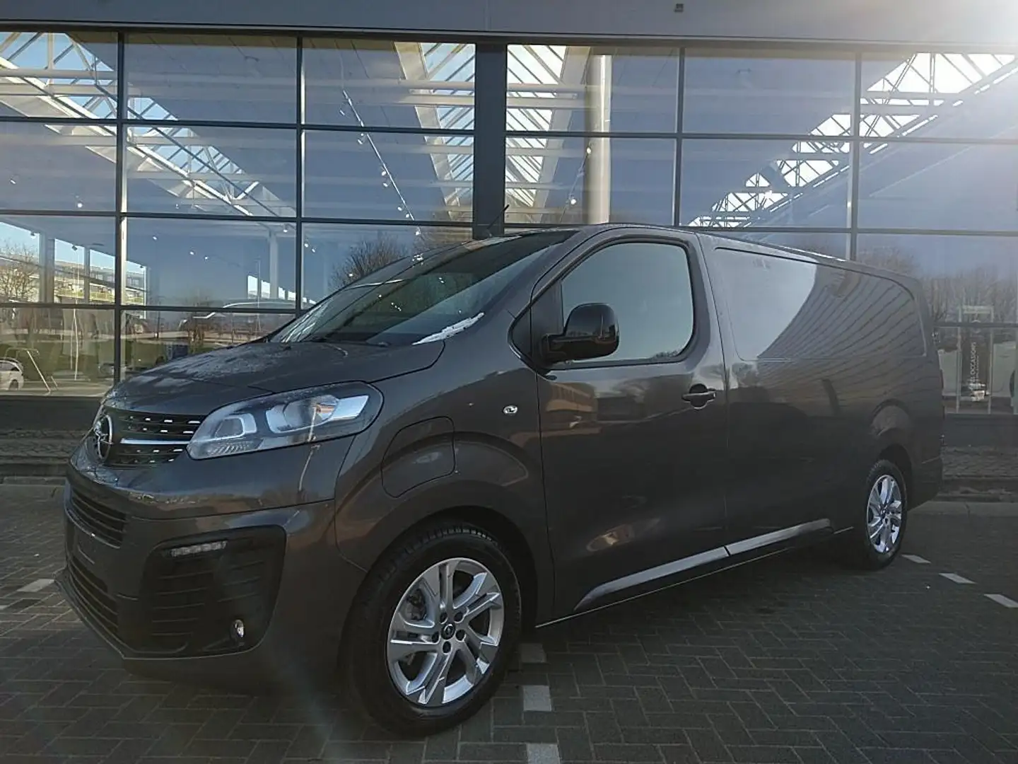 Opel Vivaro-e Electric L3 75 kWh | NAVI | Carplay | Achteruitrij siva - 2