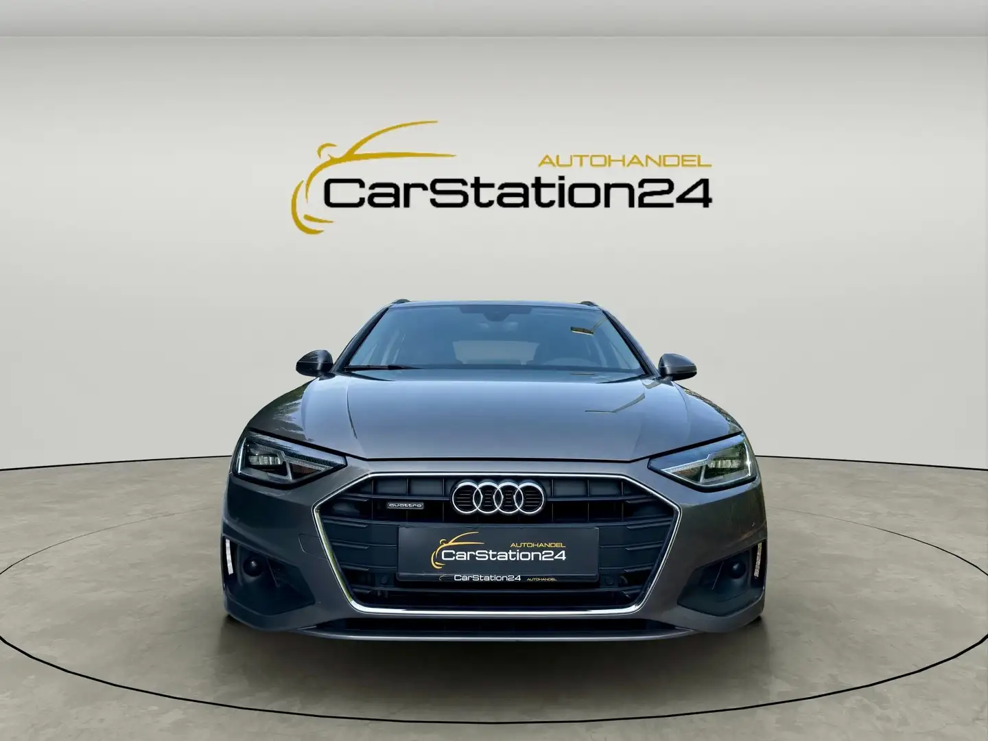 Audi A4 40TDI quattro*1BES*SPORTSITZ*ACC*AMBIENT*AHK*HCAM* Grau - 1