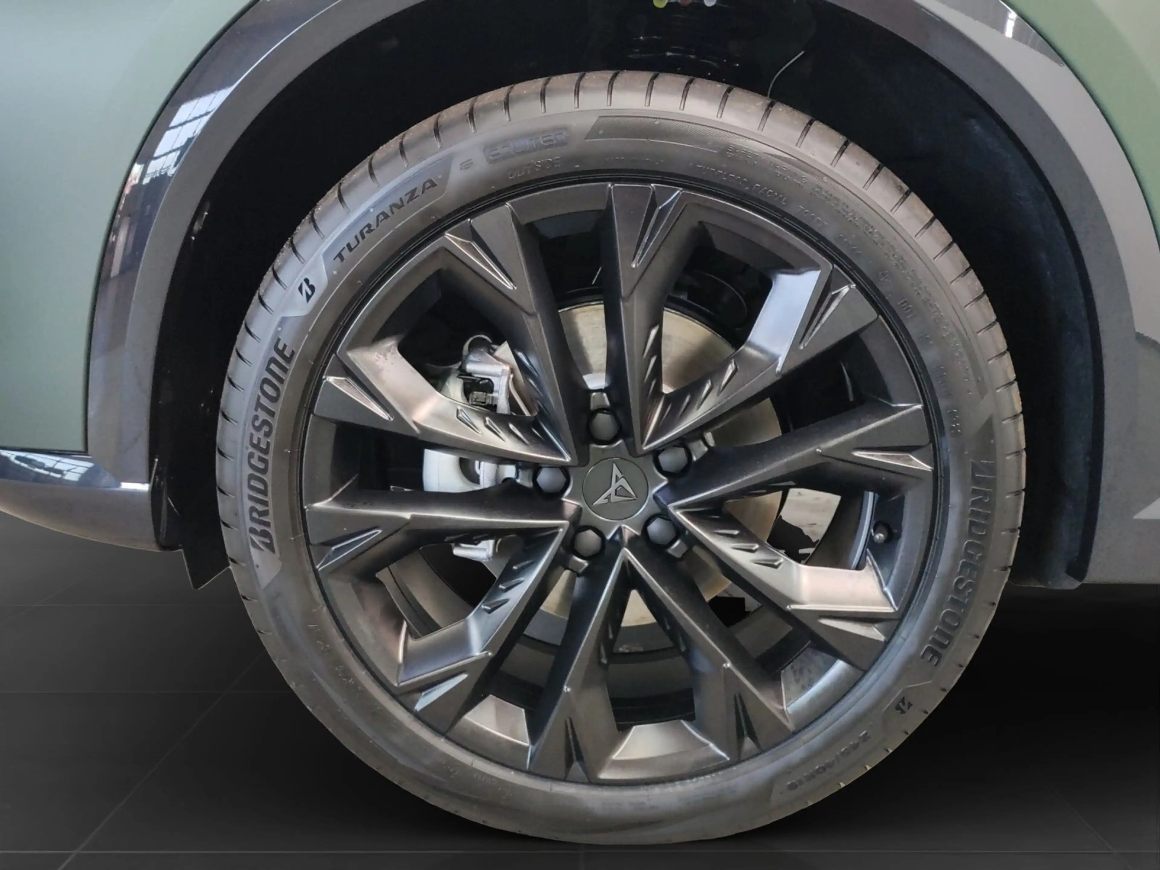CUPRA Formentor 1.5 TSI e-Hybrid TRIBE EDITION MATT LM — photo 7