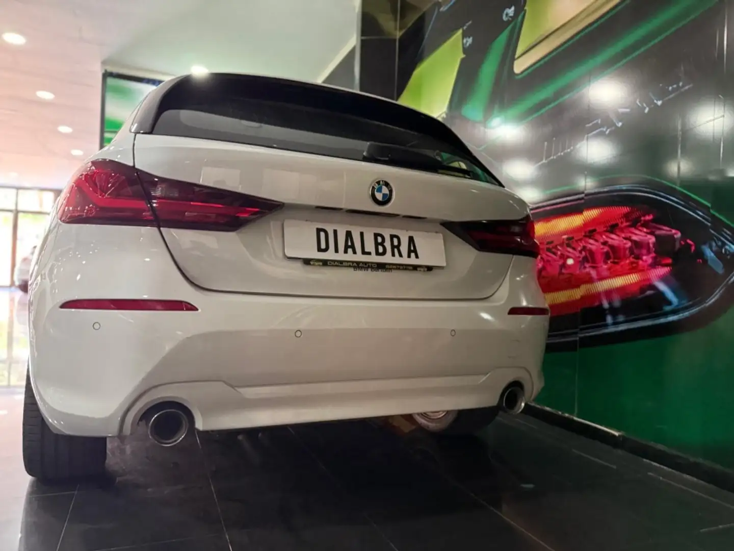 BMW 118 118dA Business Blanco - 2