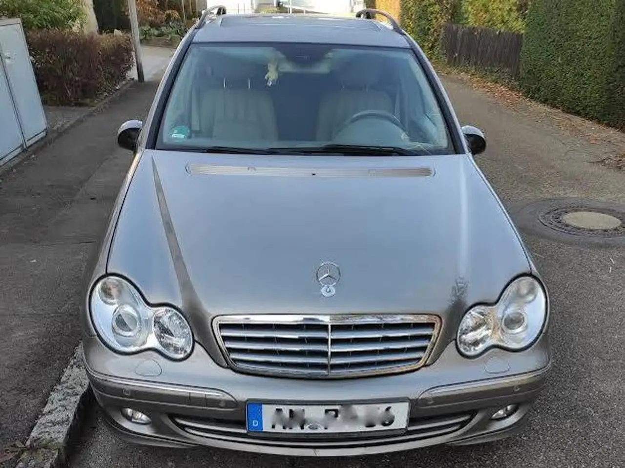 Mercedes-Benz C 230