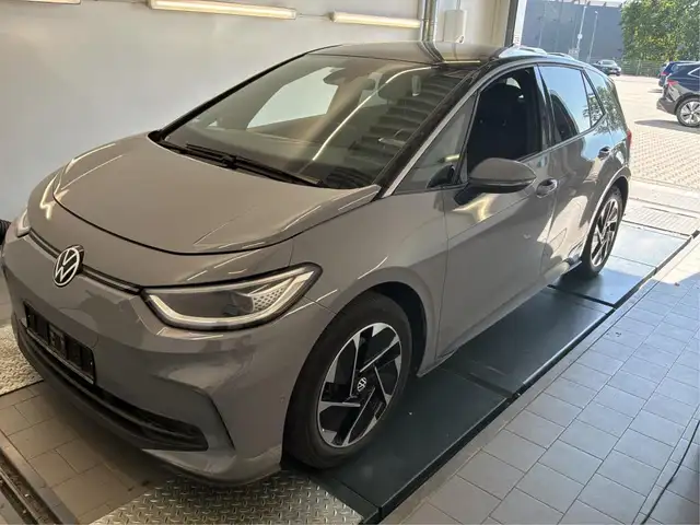 Volkswagen ID.3 Pro 150KW MATRIX ACC SPURH NAVI R KAM 18 ZOLL