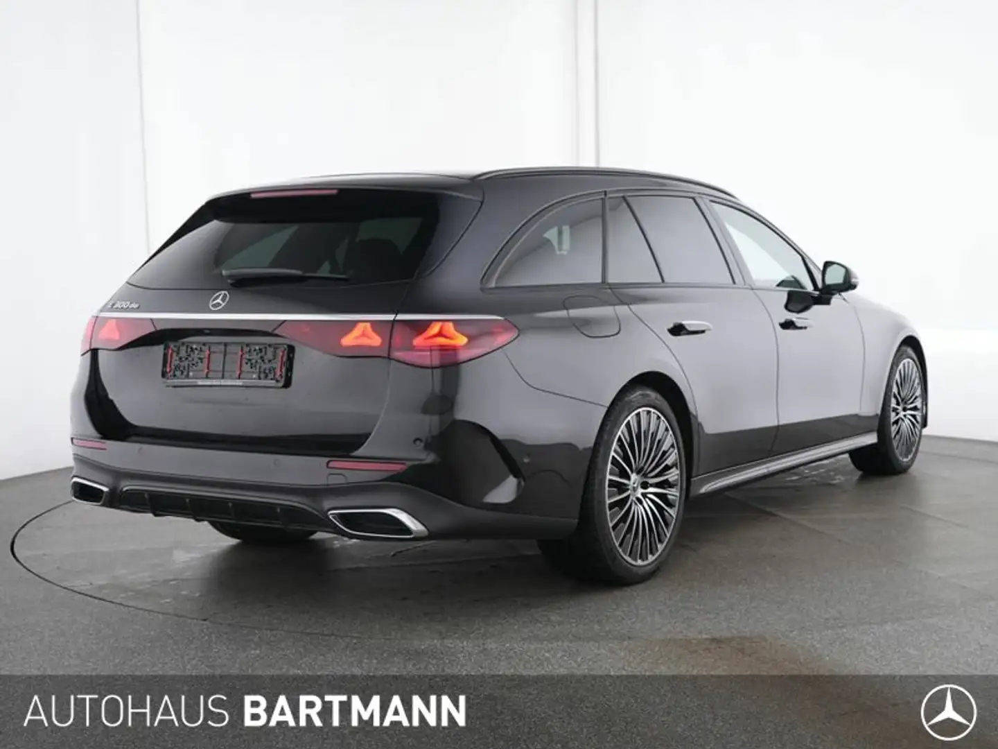 Mercedes-Benz E 300 E 300 de T AMG+AIRMATIC +SUPERSCREEN+NIGHT+DIGIT Schwarz - 2