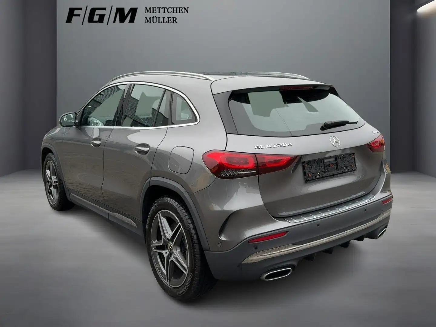 Mercedes-Benz GLA 220 d 4M AMG Line TWA|Sitzhz|EASY-PACK|Kam Grau - 2