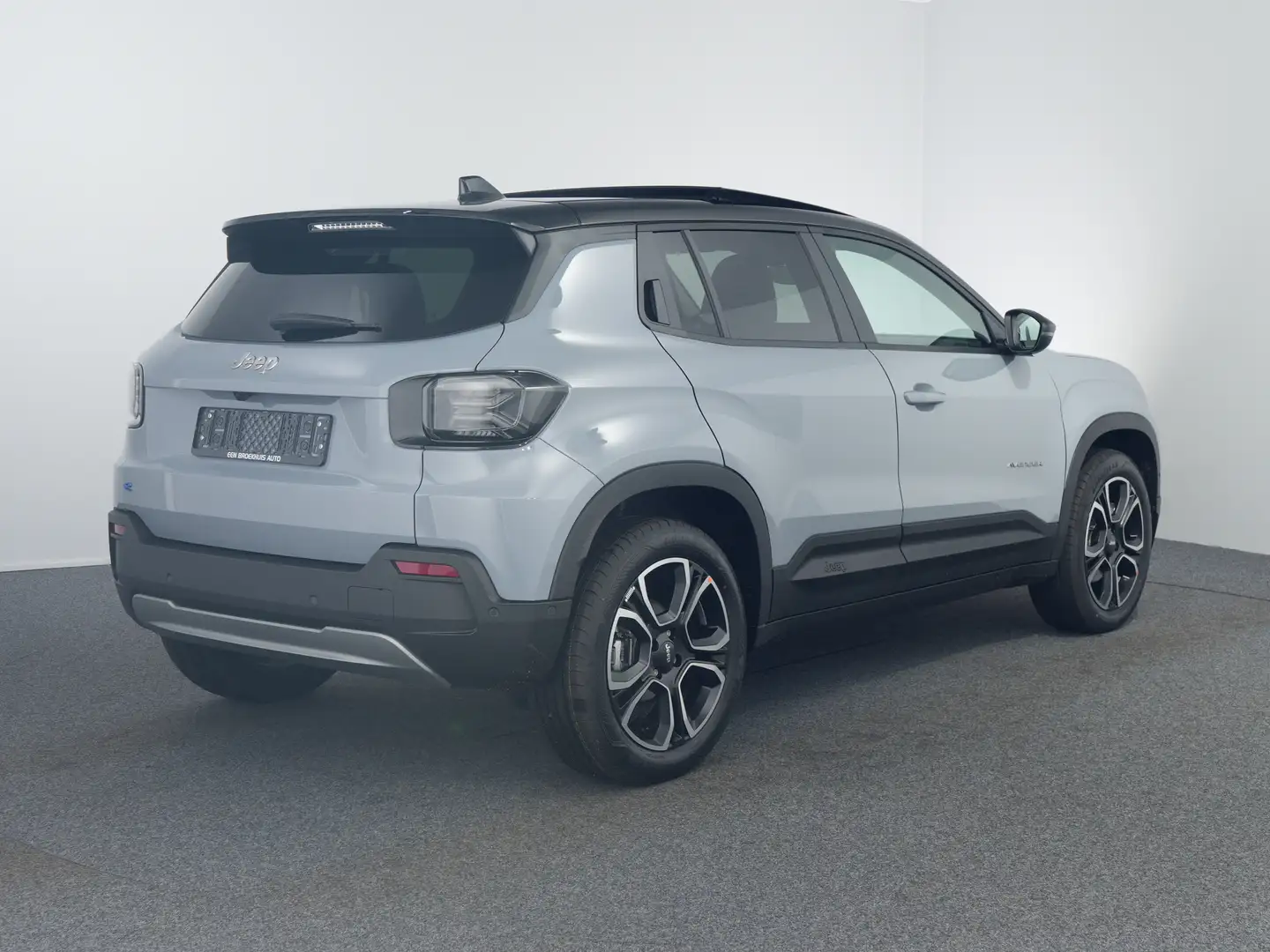 Jeep Avenger 54KWh Summit | Apple Carplay/Android Auto|telefoon Grijs - 2