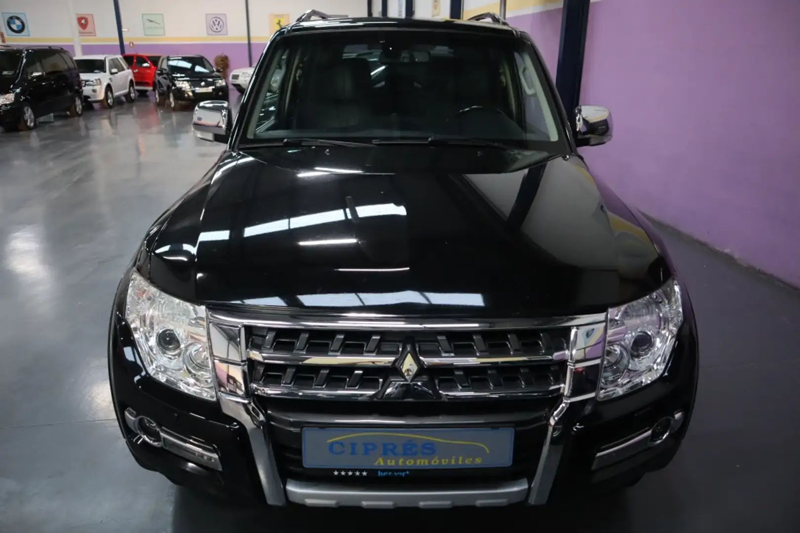 Mitsubishi Montero 3.2DI-D Kaiteki 5AT 190 Negro - 2