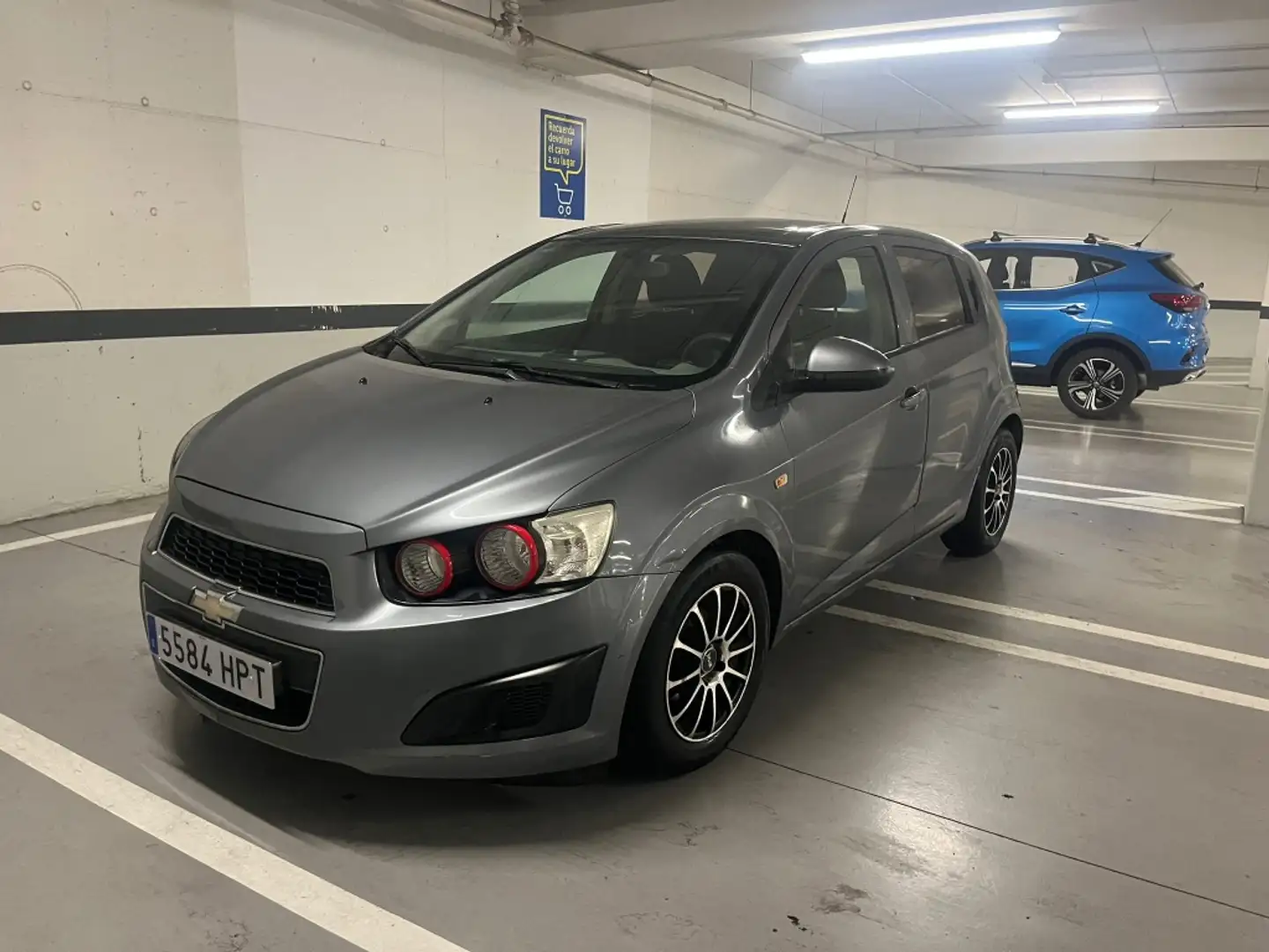 Chevrolet Aveo 1.2 16v LT Gris - 1
