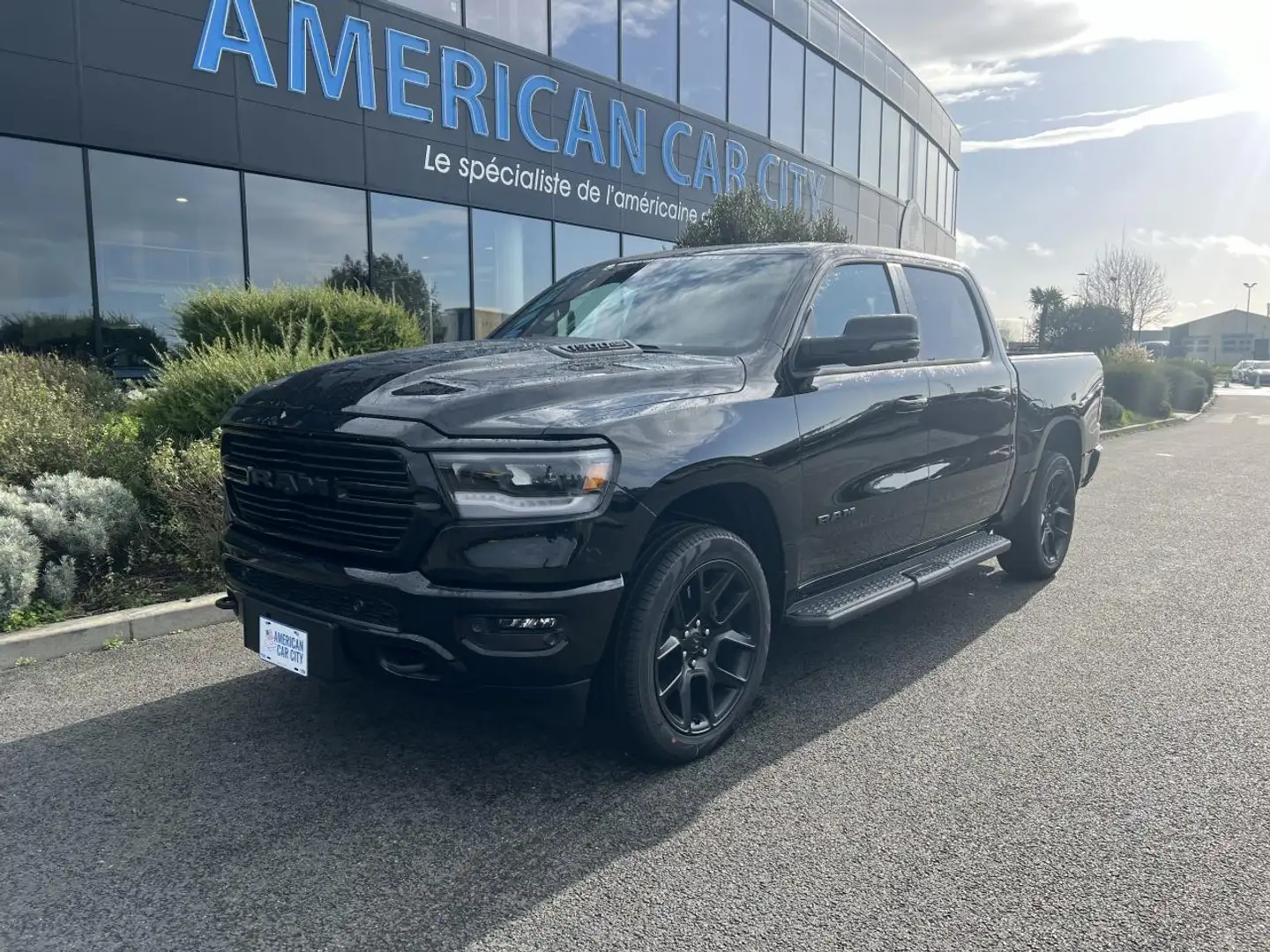 Dodge RAM 1500 CREW LARAMIE SPORT NIGHT EDITION AIR MWK Noir - 1