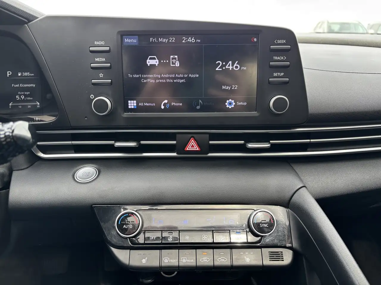 Hyundai ELANTRA снимка Hyundai ELANTRA
