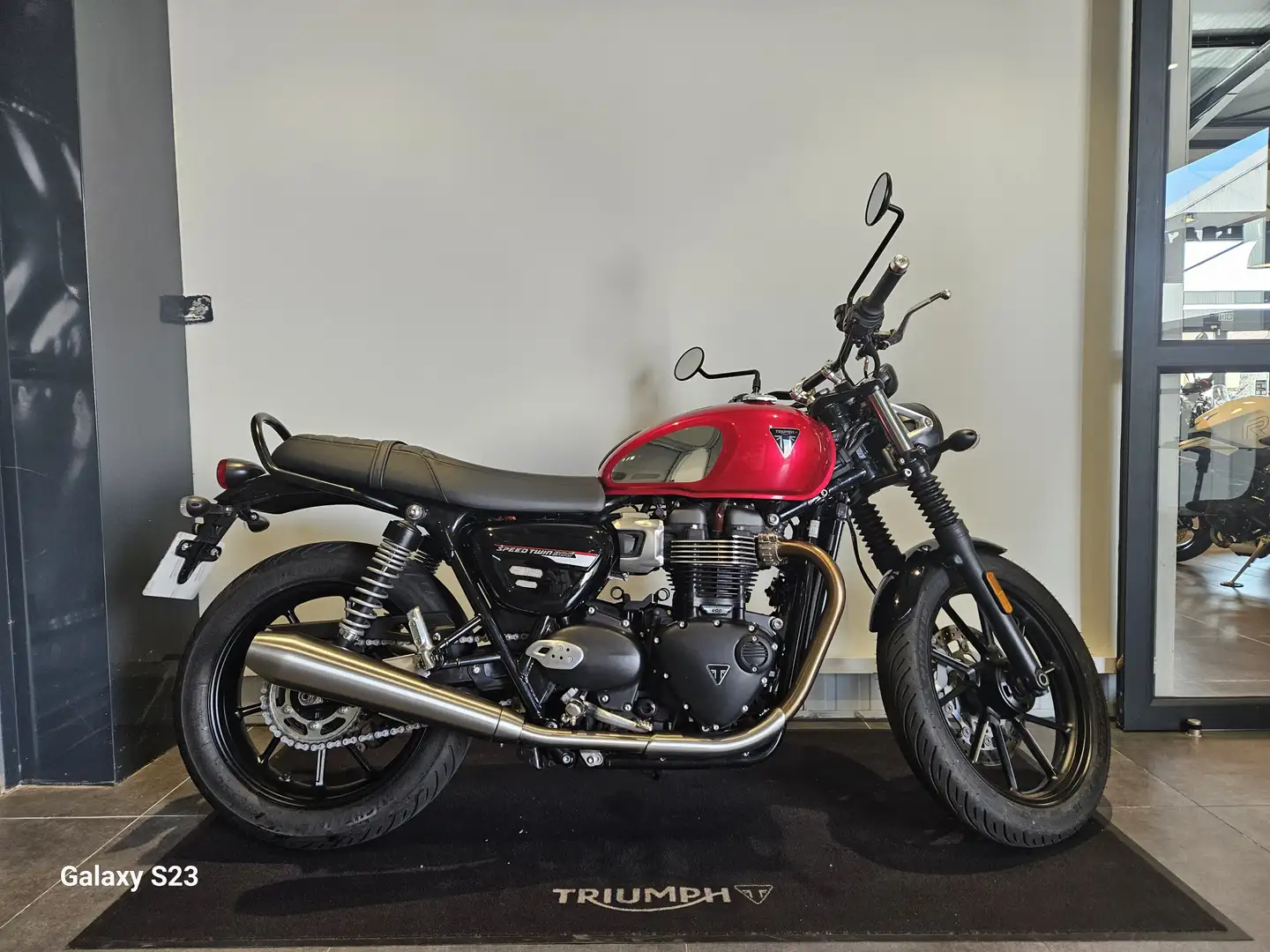 Triumph Speed Twin Rouge - 2