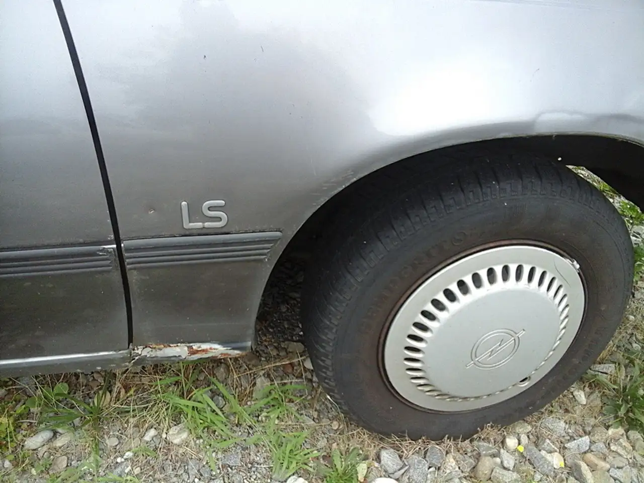 Opel Kadett Automatik LS 1.3 / 4-türig/ 2. Hand /wenig km/Oldtimer, foto 6