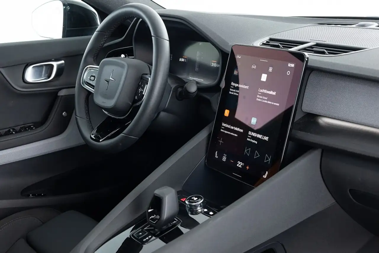 Polestar 2 2023