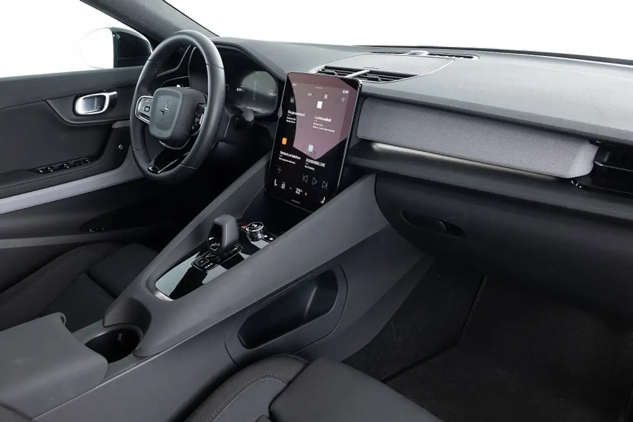 Polestar 2 2023