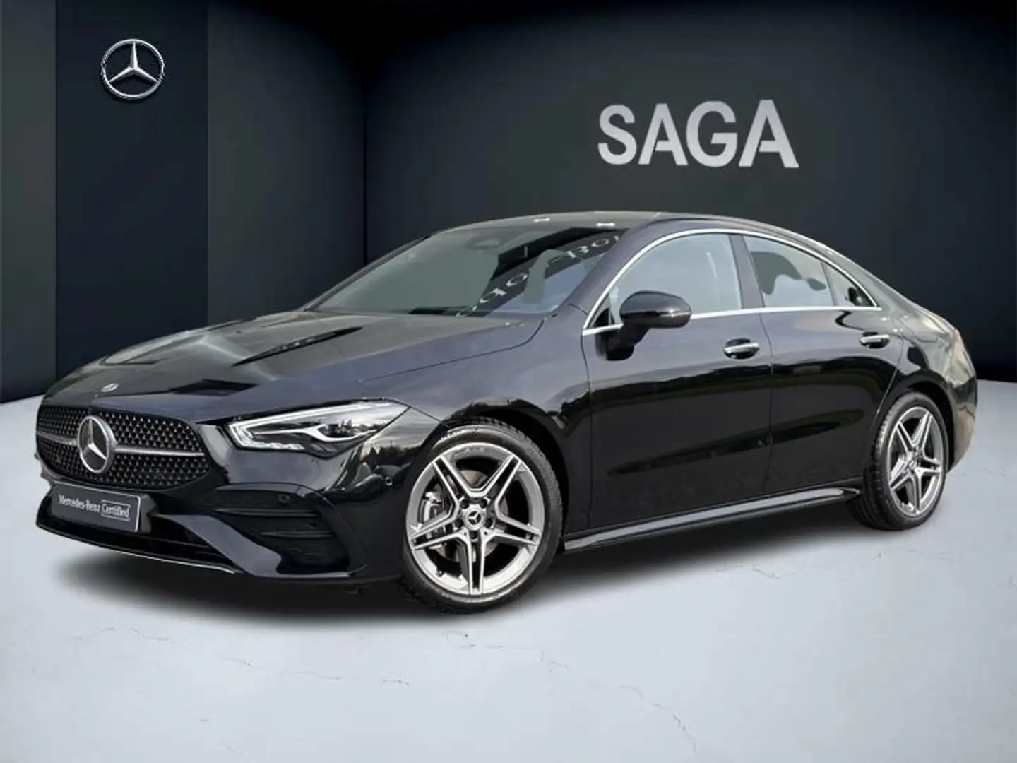 Mercedes-Benz CLA 180 Coupé AMG Line Zwart - 2