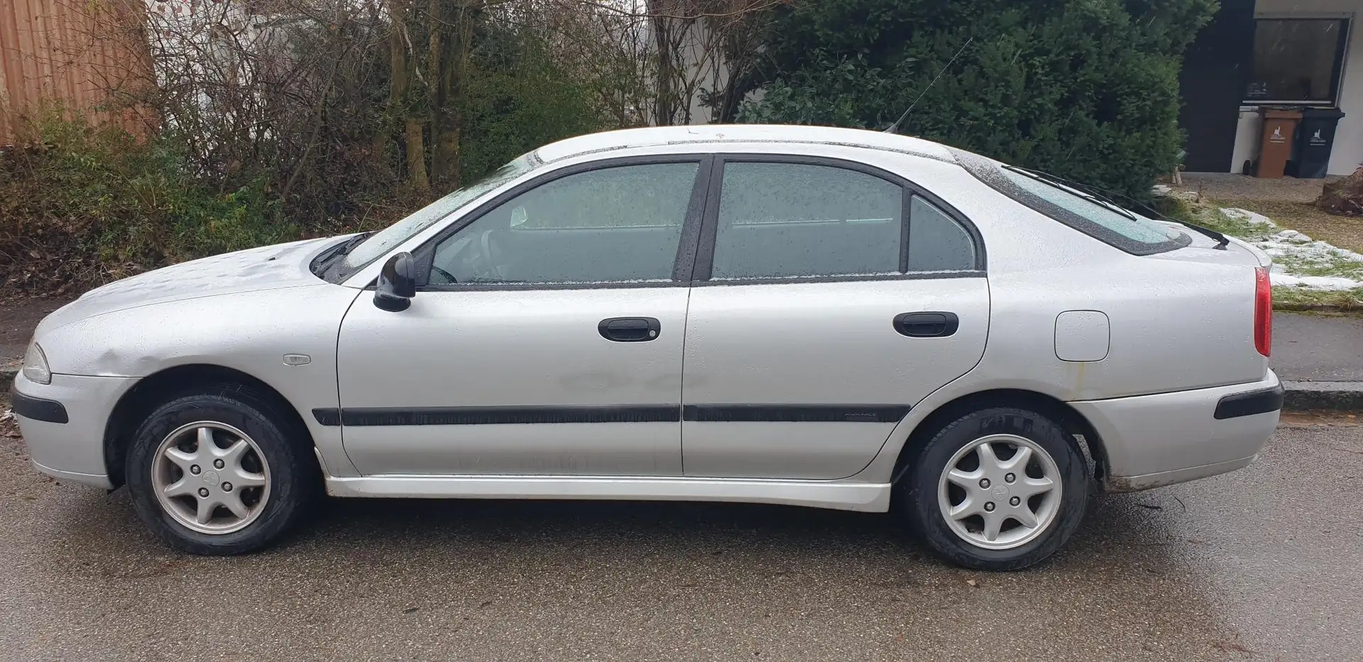 Mitsubishi Carisma Carisma 1600 Avance Argent - 2