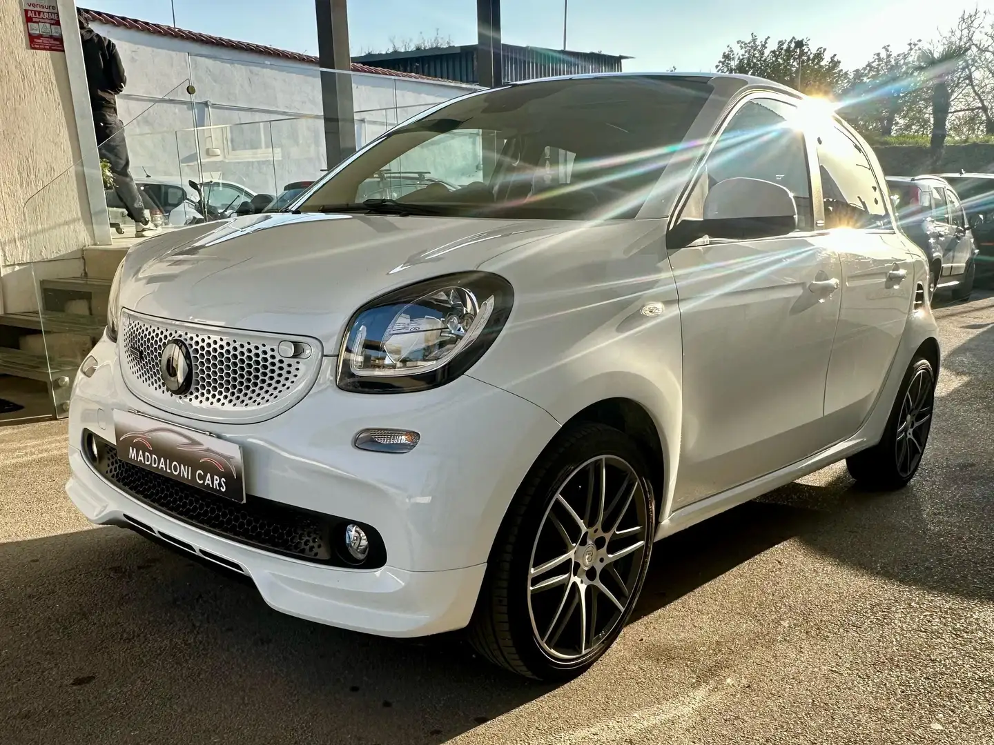 smart forFour 0.9 t Brabus Xclusive 109cv twinamic my18 Blanco - 1
