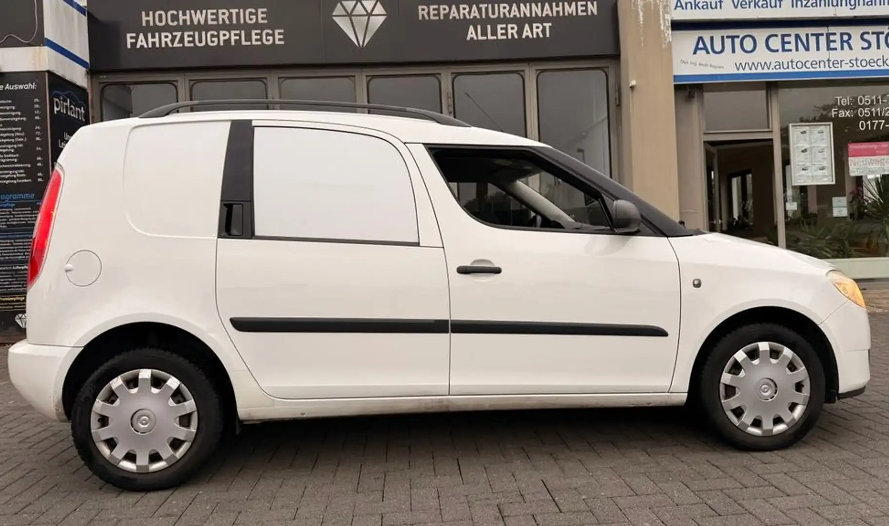 Skoda Roomster Praktik KLIMA ELFH AHK LKWZULASSUNG ZAHNRIEMEN NEU - 1