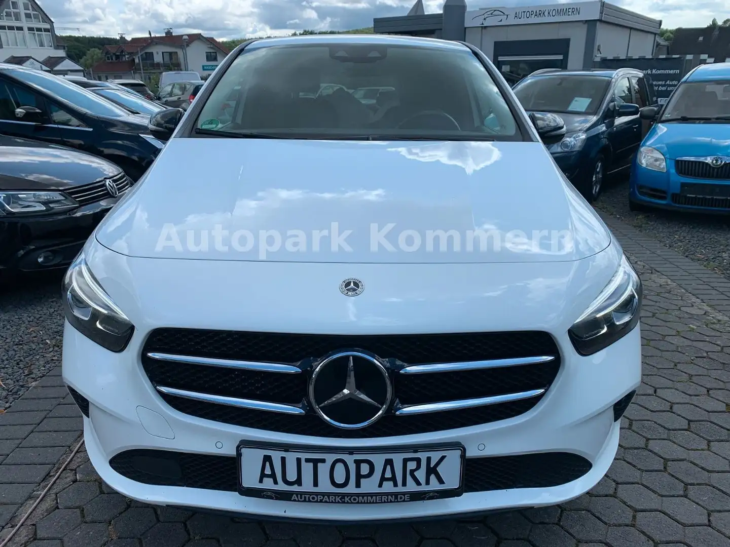 Mercedes-Benz B 250 e*Hybrid*NAVI*HU 12-2026*Progressive*MBUX Weiß - 2