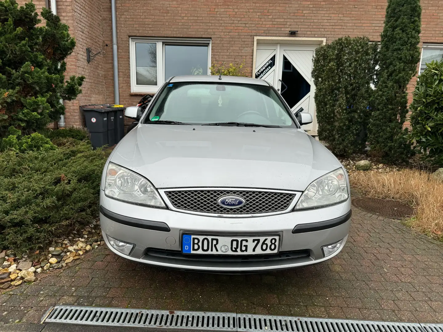 Ford Mondeo 1.8 Sport Limousine Grey - 1