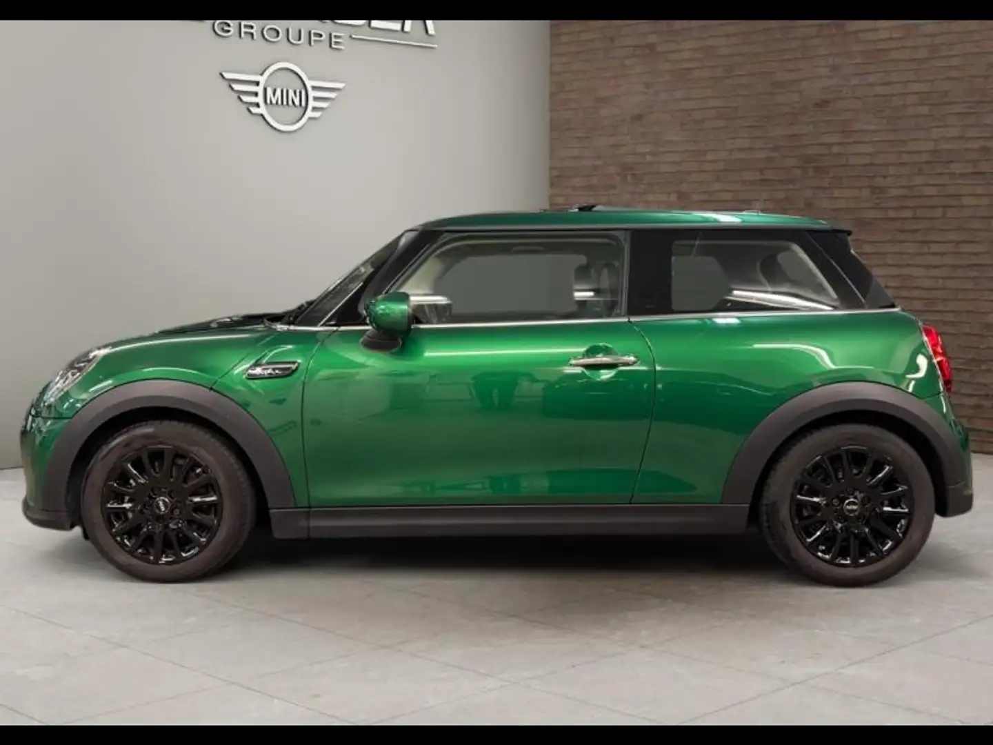 MINI One One 102ch Edition Camden BVA7 Grün - 2