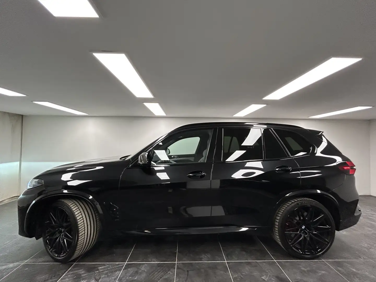 BMW X5 M Competition M Driver´s Package B&W Pano. AHK DAB L Negro - 2