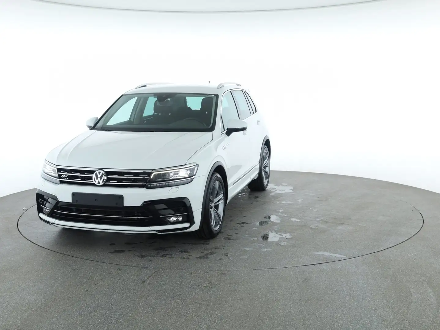 Volkswagen Tiguan Highline TSI ACT OPF DSG Weiß - 2
