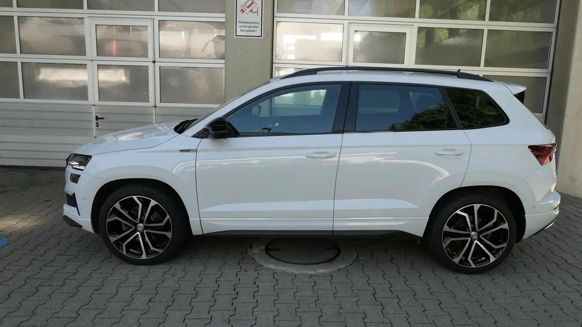 Skoda Karoq 4x4 SPORTLINE TSI DSG Bianco - 2