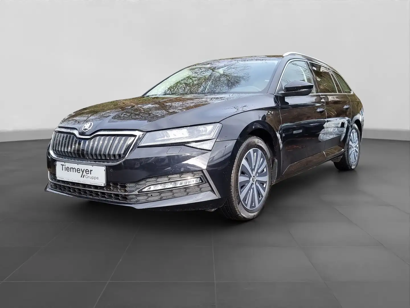 Skoda Superb Combi iV STYLE AHK VIRTUAL LED KAMERA Schwarz - 2