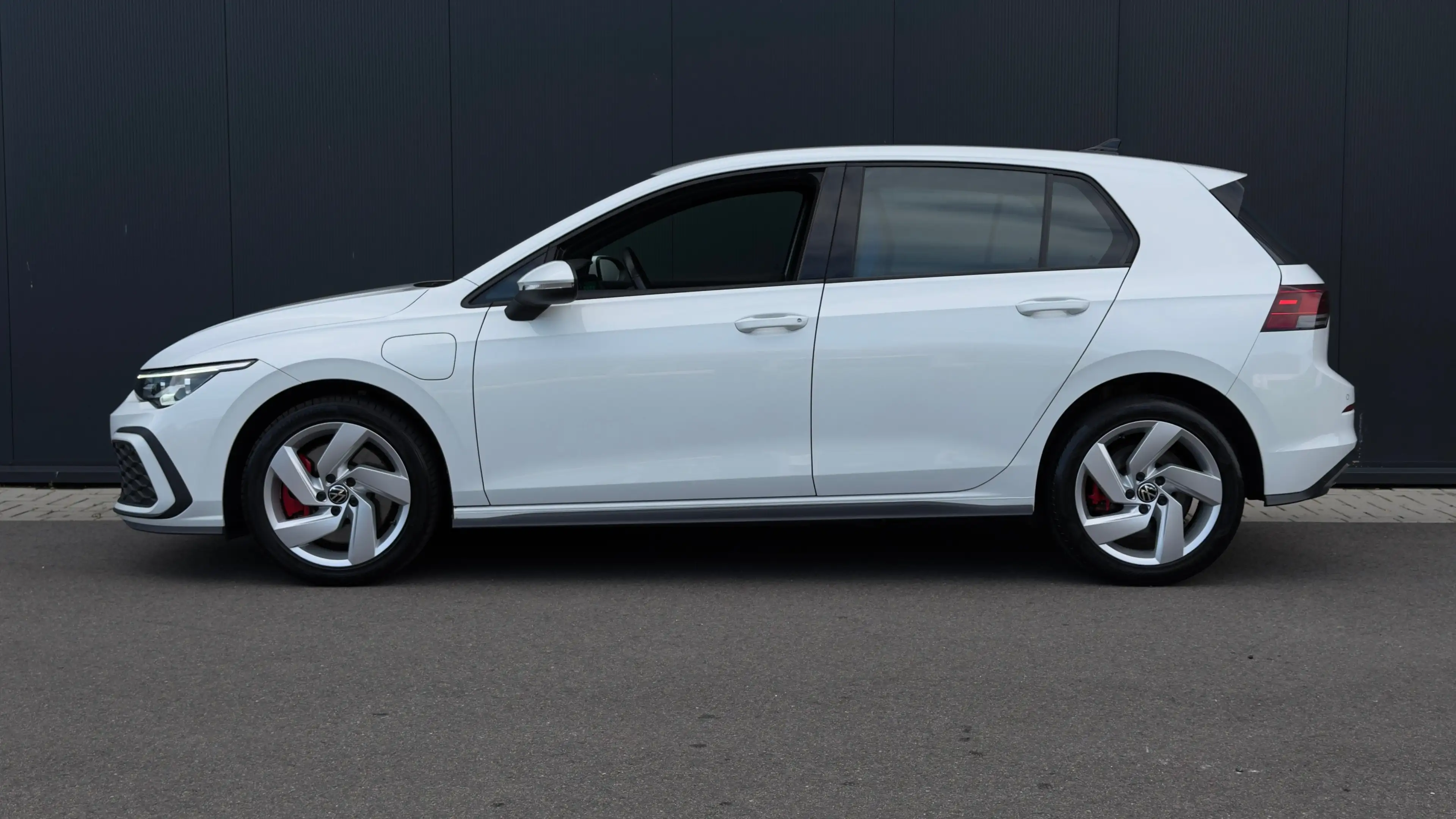 Volkswagen Golf GTE 1.4 eHybrid 245PK | Apple Carpay | — photo 2