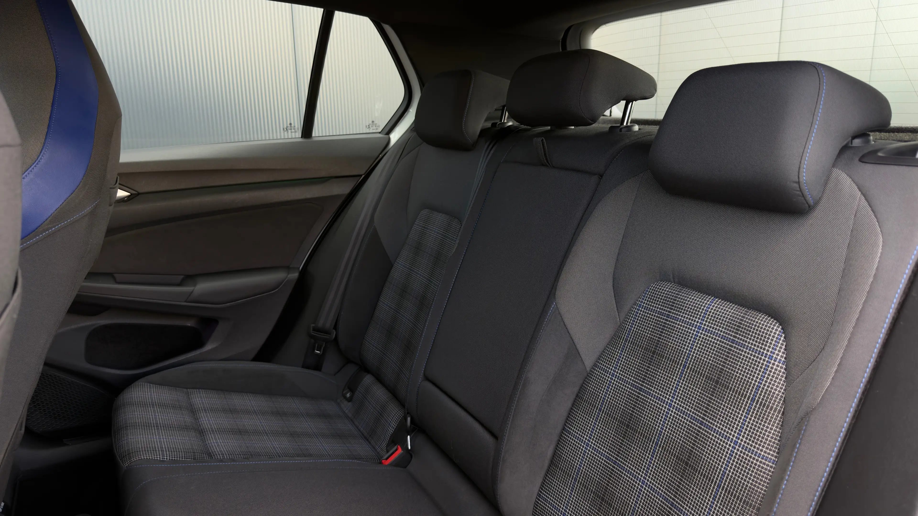 Volkswagen Golf GTE 1.4 eHybrid 245PK | Apple Carpay | — photo 17