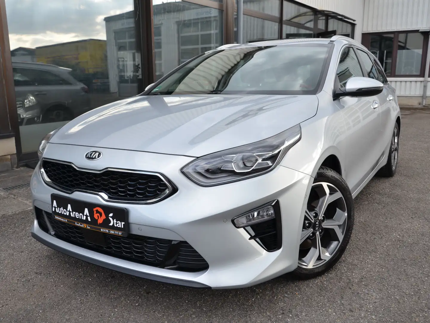 Kia Ceed SW / cee'd SW Spirit, Alu,Klima,Navi,LED,Shz,Tel,PDC,Distronic+ Silber - 1