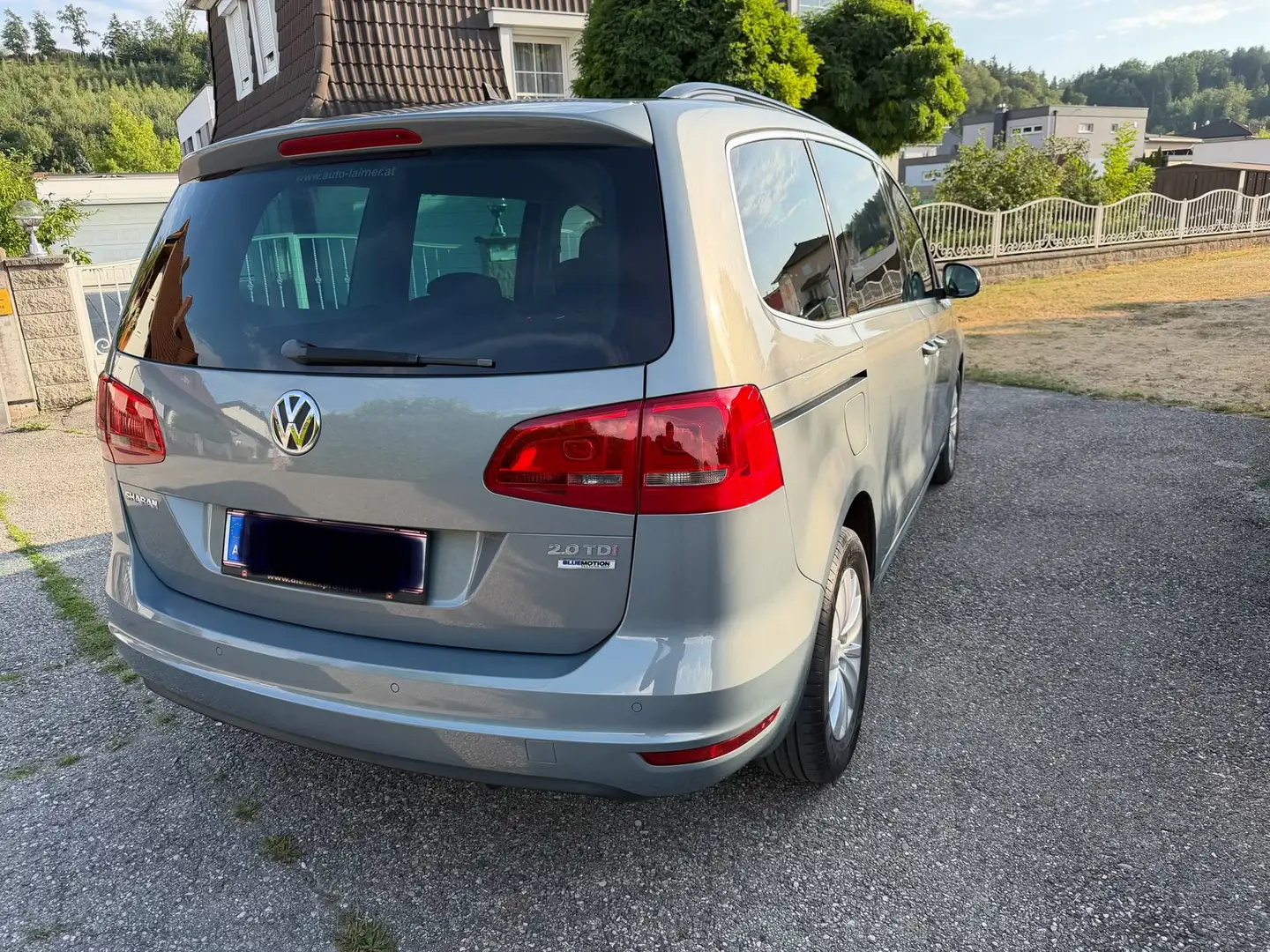 Volkswagen Sharan Sharan Sky BMT 2,0 TDI Sky Grau - 2
