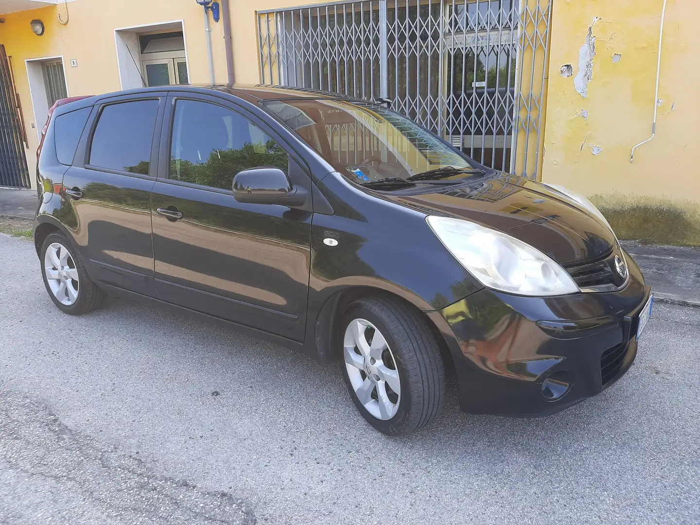 Nissan Note Note I 2006 1.4 16v Sport eco Gpl Negru - 2
