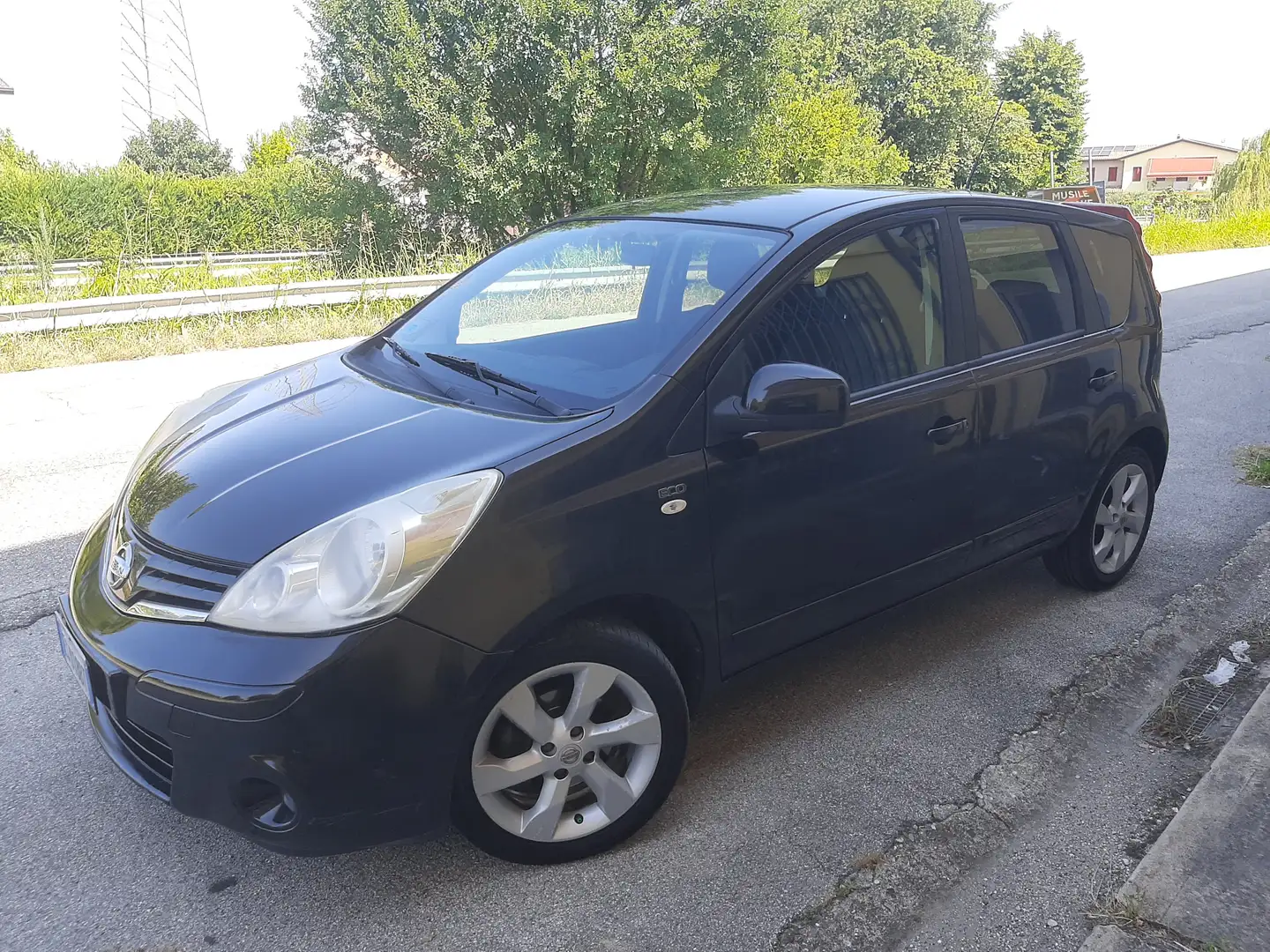 Nissan Note Note I 2006 1.4 16v Sport eco Gpl Negru - 1