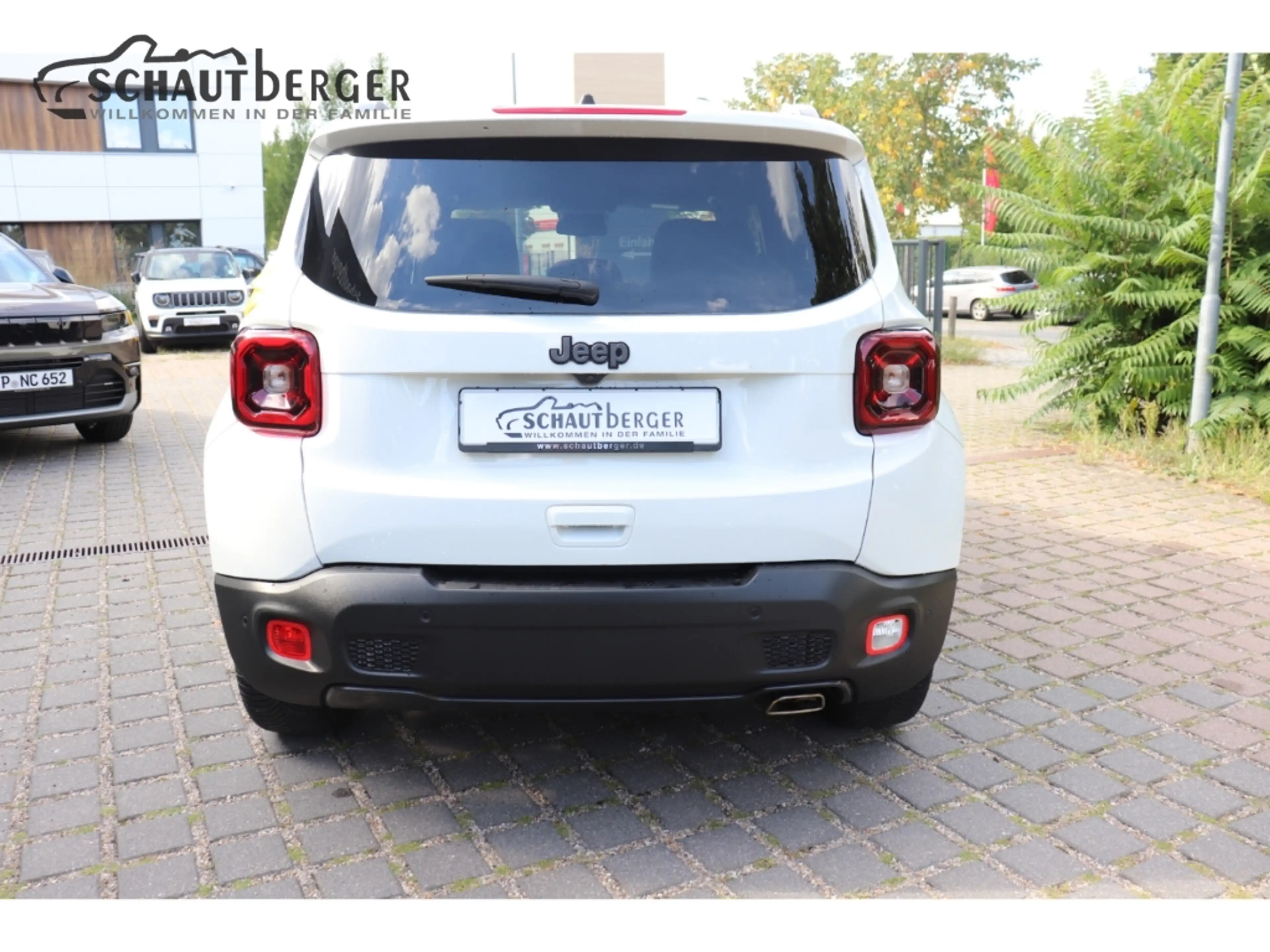 Jeep Renegade 80 Anniversery 1.3 T-GDI mit Klima, Navi, Leder, R — photo 5
