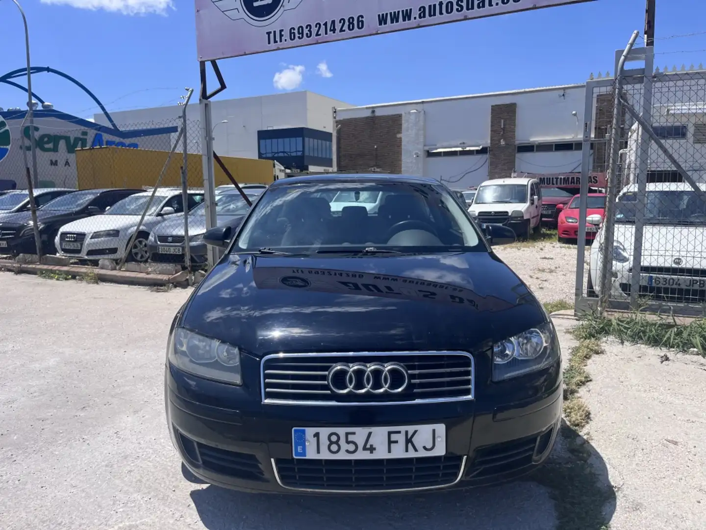 Audi A3 2.0TDI Ambiente Negro - 2
